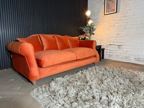 Loaf crumpet sofa bobby - loaf,
