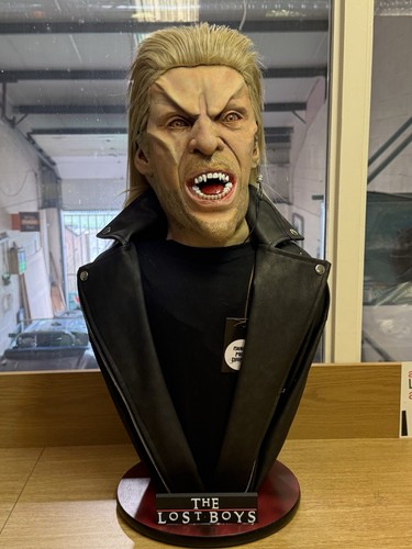 Maniac prop shop the - maniac, lost