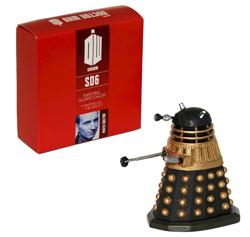 Doctor who figure - doctor, dalek
