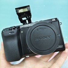 Sony Alpha NEX-7 Mirrorless