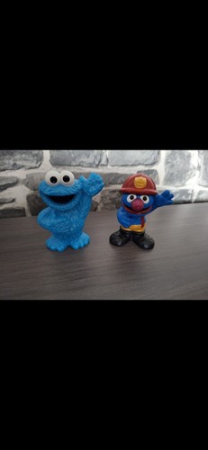 Sesame street cookie monster - street,