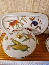 Royal Worcester Evesham Gold 9