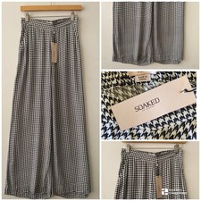 SOAKED IN LUXURY Trousers Size