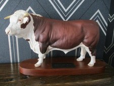 Large Beswick  CONNOISSEUR Hereford Bull With Horns & Nose Ring On Wooden Plinth