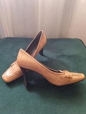 Vintage MOD leather ladies shoes Andrew Geller square toe heals size 5.5