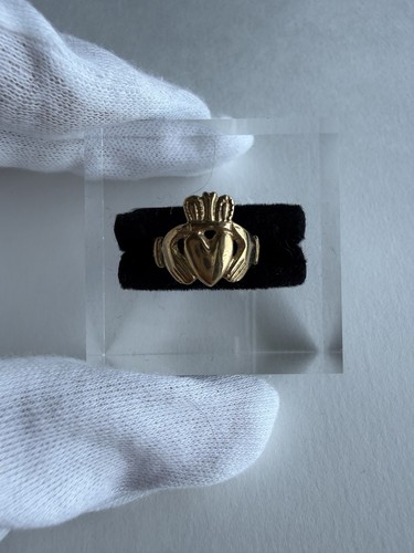 Vintage irish claddagh yellow - vintage,