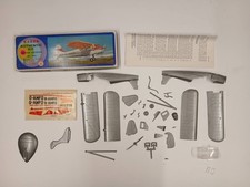 KADER 3915 AUSTER AUTOCAR (CRACKED DECALS)