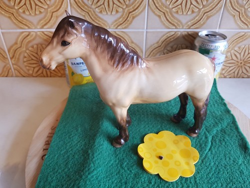 Beswick highland pony - ,