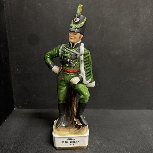 Alfretto porcelain officer - alfretto,