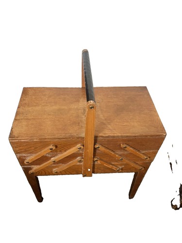 Wooden tier cantilever - tier,