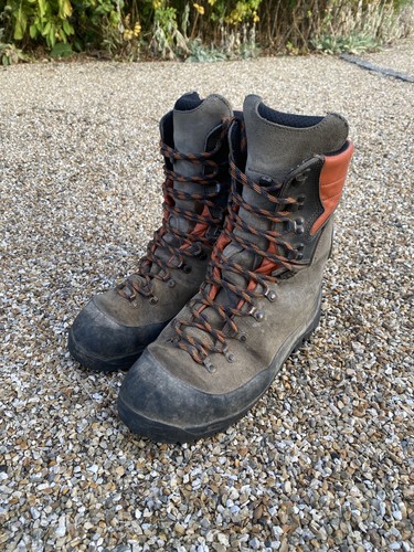 Husqvarna chainsaw boots size - chainsaw,