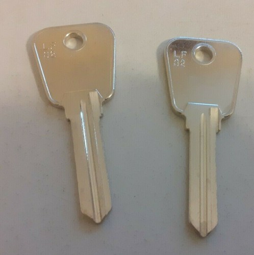 Silca 32 key blanks to - ,