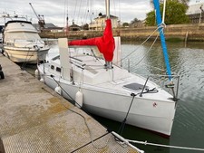Red Fox 200 trailer sailer