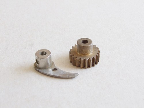 Meccano ratchet wheel and - ratchet,