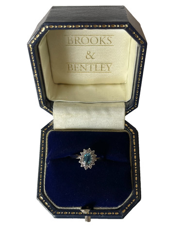 Topaz ring 9ct gold - topaz, and