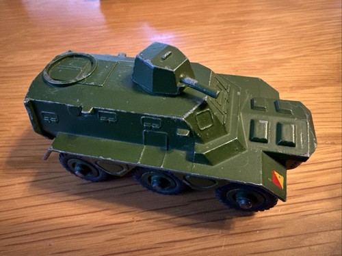 Dinky toys armoured - toys, personnel