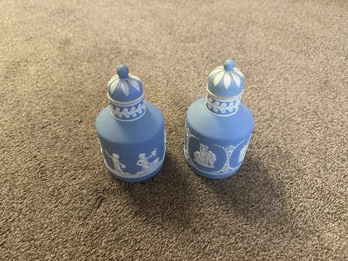 Pair wedgwood pale blue - pair,