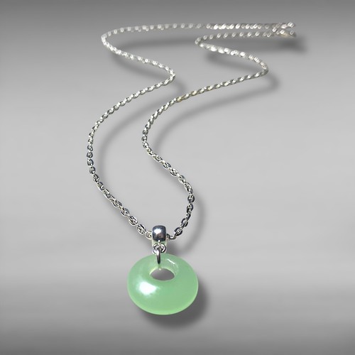Green jade donut necklace - green,