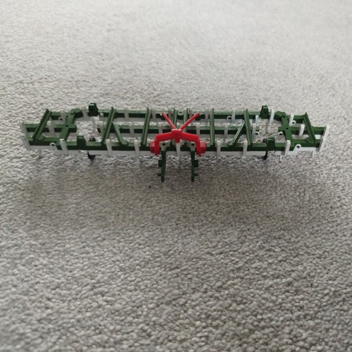 Britains 9550 scale model - scale, of