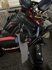 TaylorMade Deluxe Golf Cart