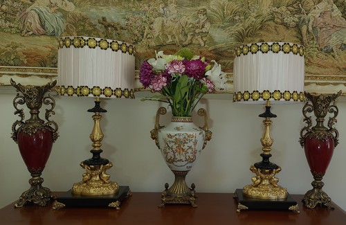 Pair antique style - -,