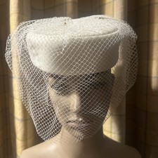 Vintage 1980s Cream Edward