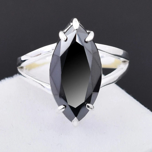 Beautiful black diamond - 4, ct