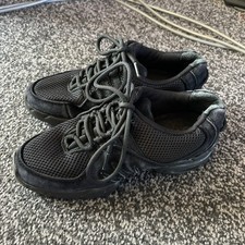 BLOCH  Criss Cross Split Sole