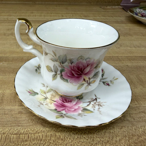 Royal albert the country rose - albert,