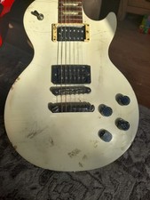 Gibson Les Paul Studio "Rock n roll machine,beat up as luck. Aged.