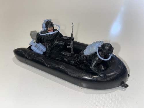Divers dinghy motor boat - divers,