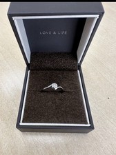 9ct White Gold Diamond Cluster