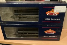 2 X Bachmann  30 Ton Bolster