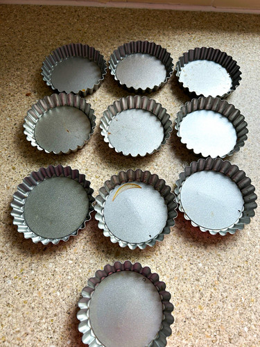 Set round fluted - of,