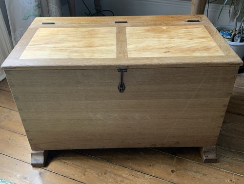 Vintage oak blanket - blanket, box,