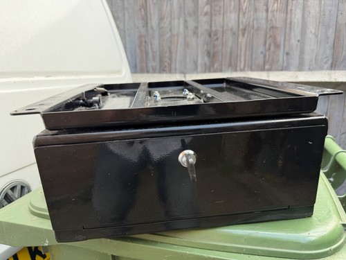 Swivel seat base - vw,