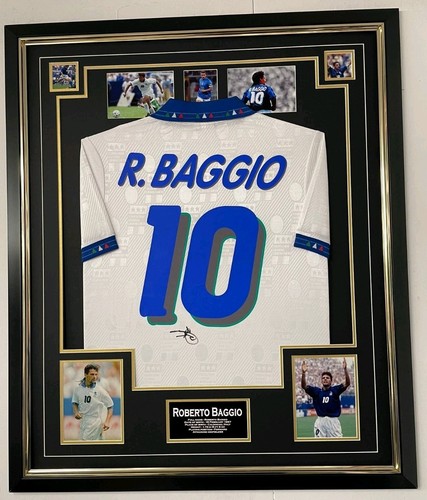 Framed roberto baggio - roberto, italy