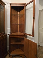 2 x Corner Display Storage