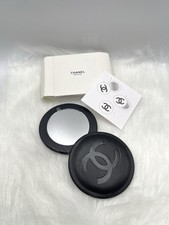 Chanel Beaute Black Compact
