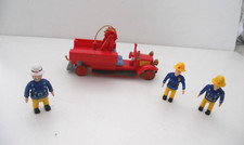 FIREMAN SAM. ELVIS, STATION OFFICER STEELE & BESSIE THE VINTAGE FIRE ENGINE