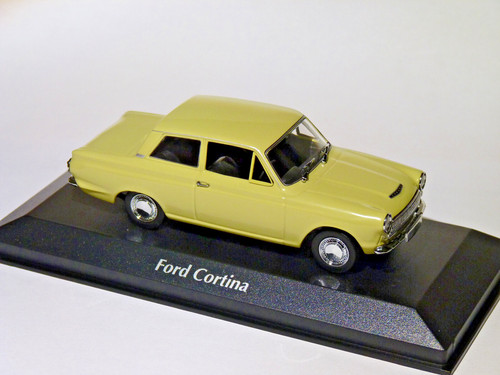 1962 ford cortina green - i,