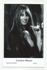 BX97) CAROLINE MUNRO SWIFTSURE PHOTO POSTCARD (336/25) FILMSTAR PIN UP GLAMOR