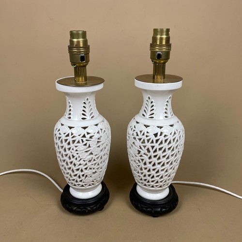 Pair oriental ceramic - of,