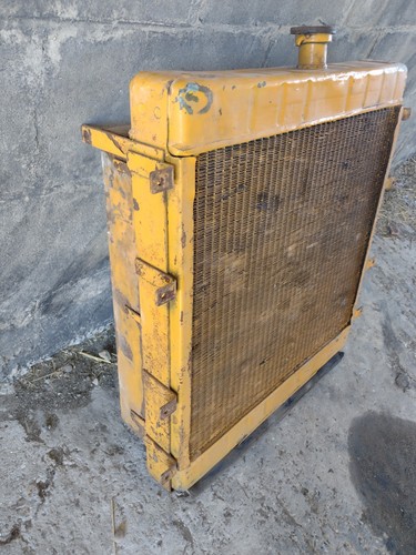 Muirhill loading shovel - loading,