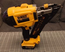 Dewalt DCN694 18V XR Li-Ion