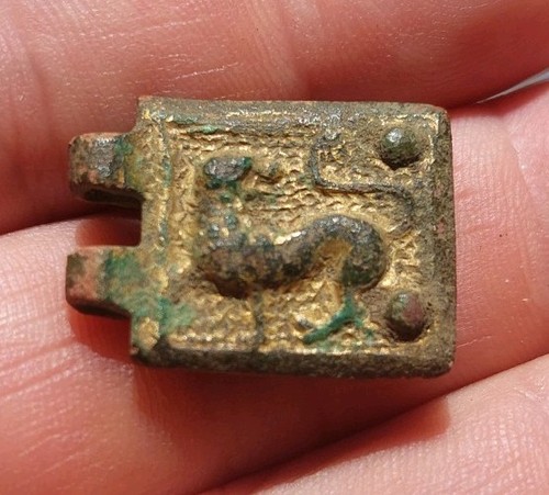 Gilt medieval buckle lion - gilt,