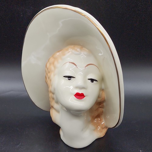 Art deco head - art, vase