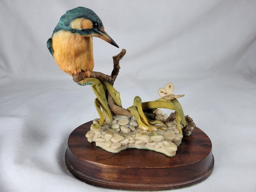 Kingfisher butterfly figure - &,