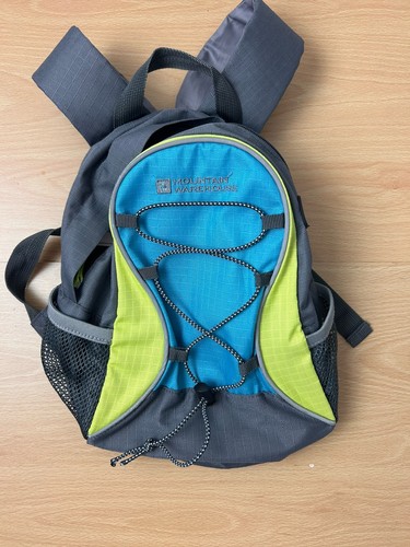 Mountain warehouse mini trek - warehouse,