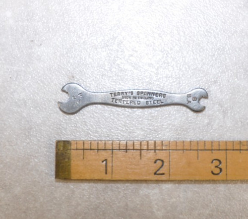 Vintage terrys magneto - magneto, spanner